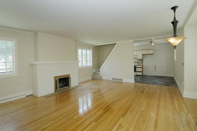 2252 Tipperary Road Kalamazoo, MI 49008 - Photo 5 of 18 Additional Photo
