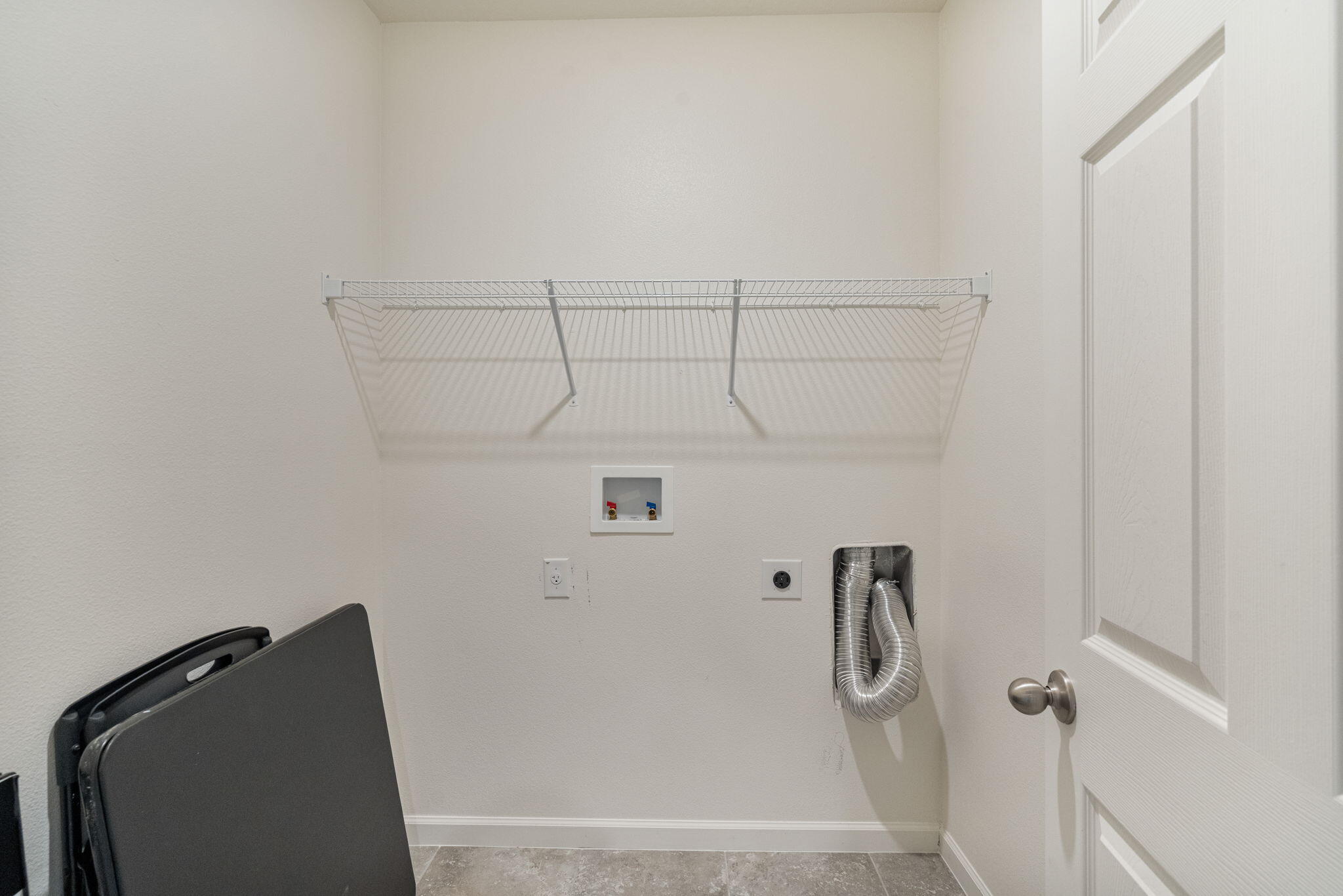 376 Snook Place Cocoa, FL 32927 - Photo 17 of 26 a bathroom with a bathtub