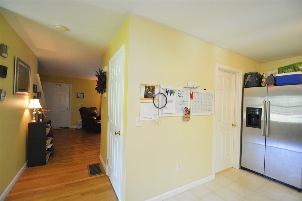 6 Mulberry Lane Amherst, NH 03031 - Photo 16 of 35