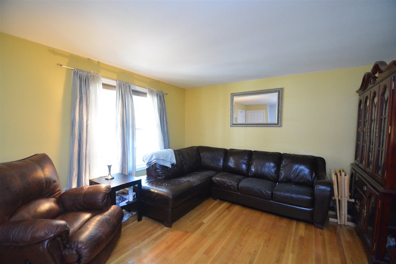 6 Mulberry Lane Amherst, NH 03031 - Photo 25 of 35