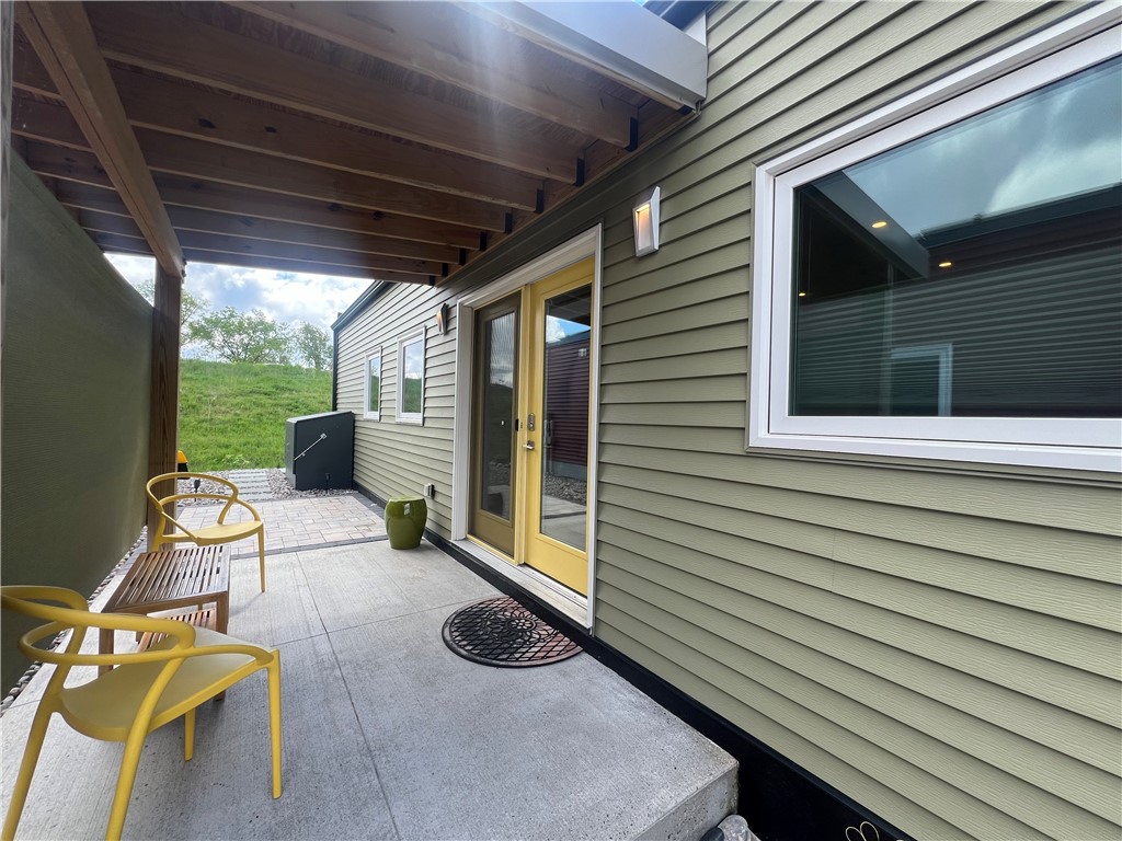 41 Solar Drive Geneva, NY 14456 - Photo 4 of 49