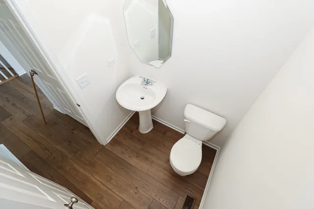 a bathroom with a toilet