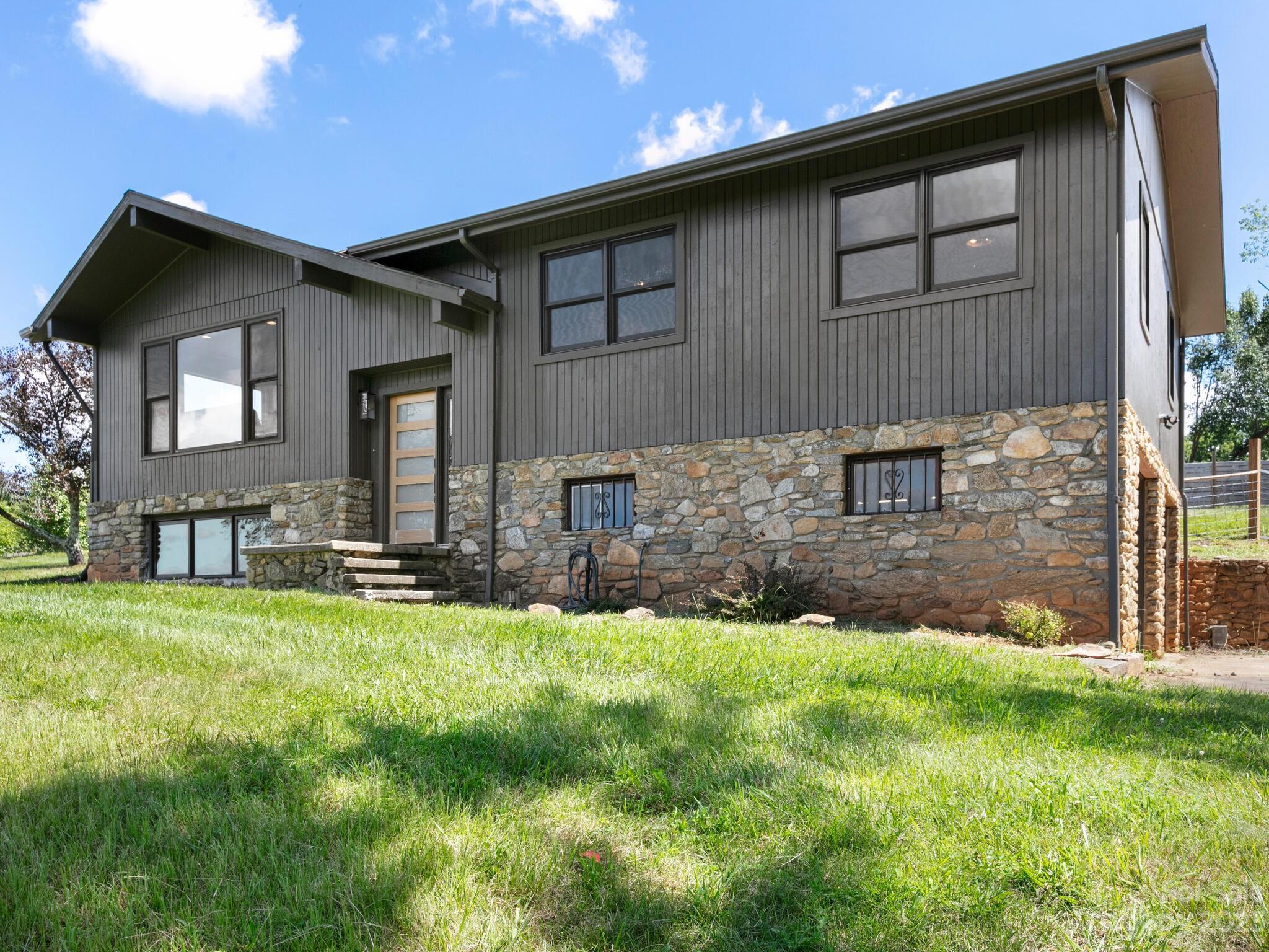 69 Salem Road Weaverville, NC 28787 - Photo 1 of 40 Gallery Image 1