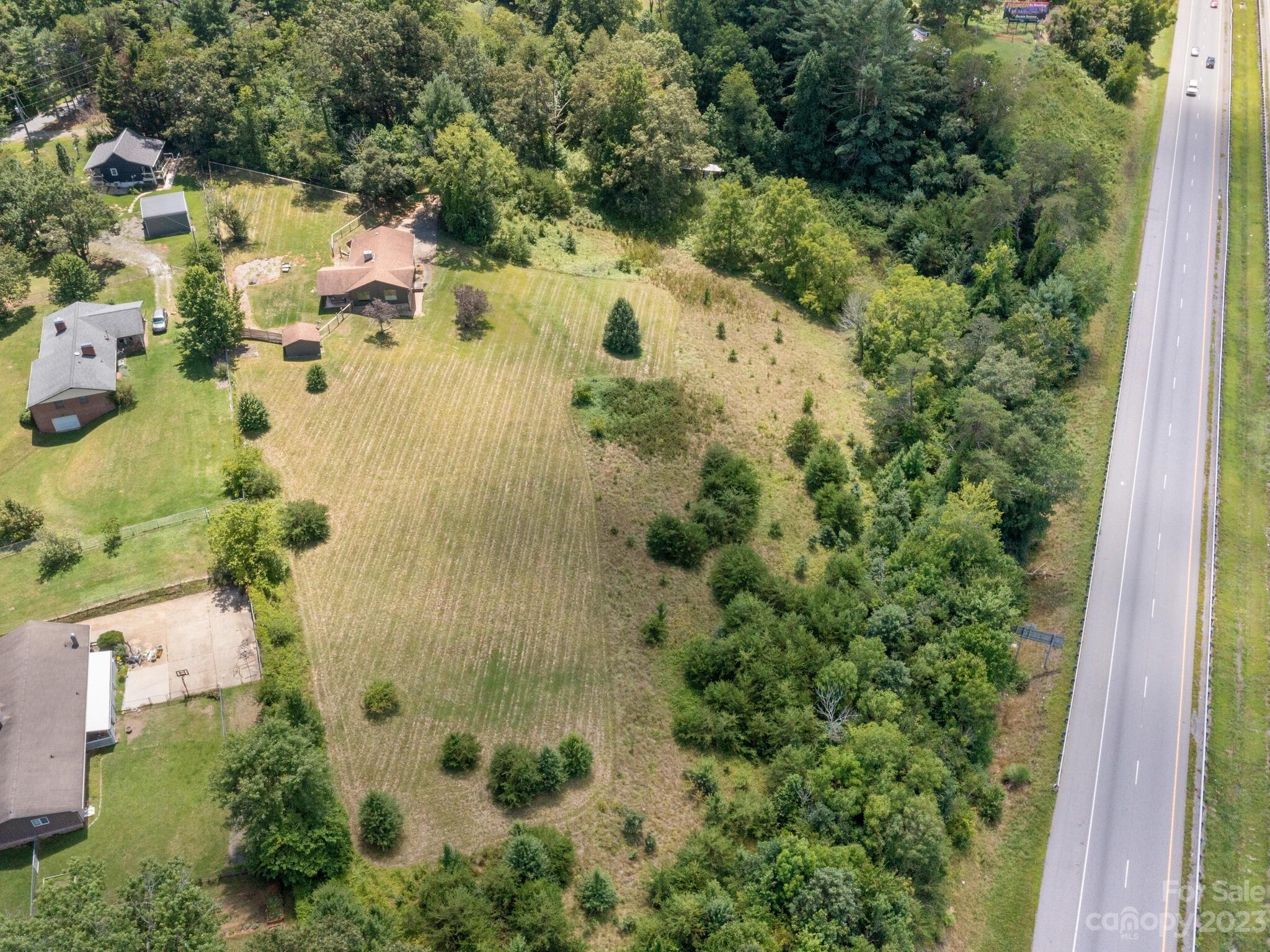 69 Salem Road Weaverville, NC 28787 - Photo 35 of 40 Gallery Image 35