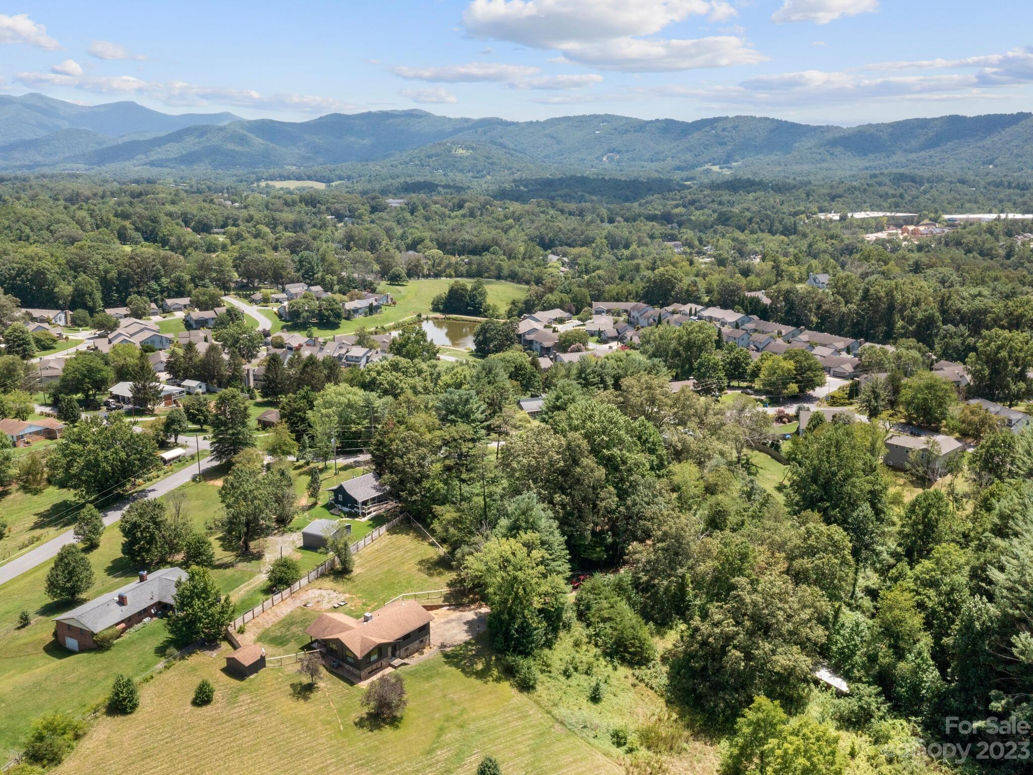 69 Salem Road Weaverville, NC 28787 - Photo 37 of 40 Gallery Image 37