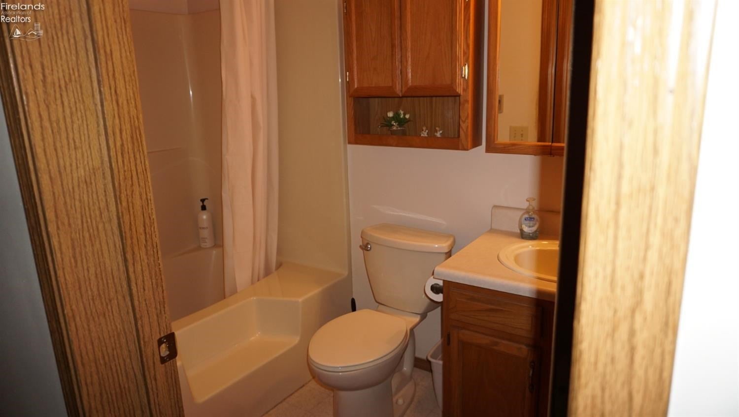 209 High Street Huron, OH 44839 - Photo 8 of 10 Gallery Image 8