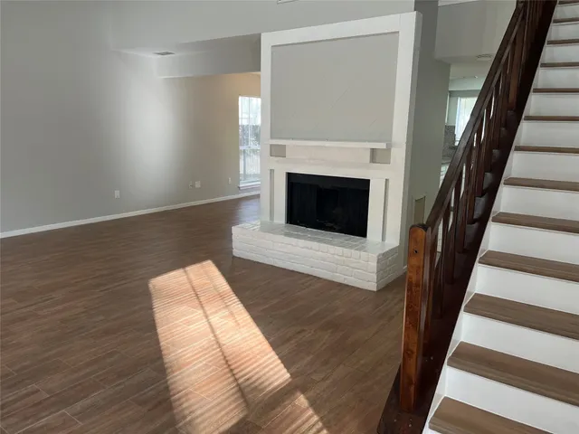 $1,975 | 65 Yewleaf Road, The Woodlands, TX 77381