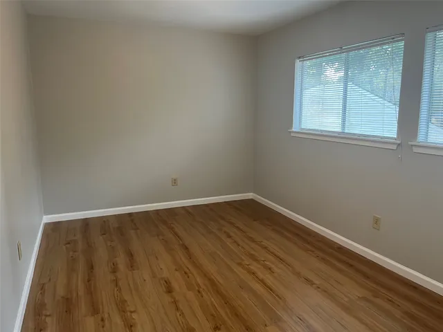 $1,975 | 65 Yewleaf Road, The Woodlands, TX 77381