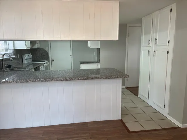 $1,975 | 65 Yewleaf Road, The Woodlands, TX 77381