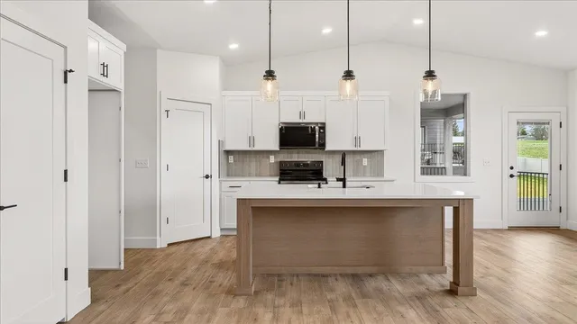 $799,000 | 16767 North Wellington Road, Colbert, WA 99005