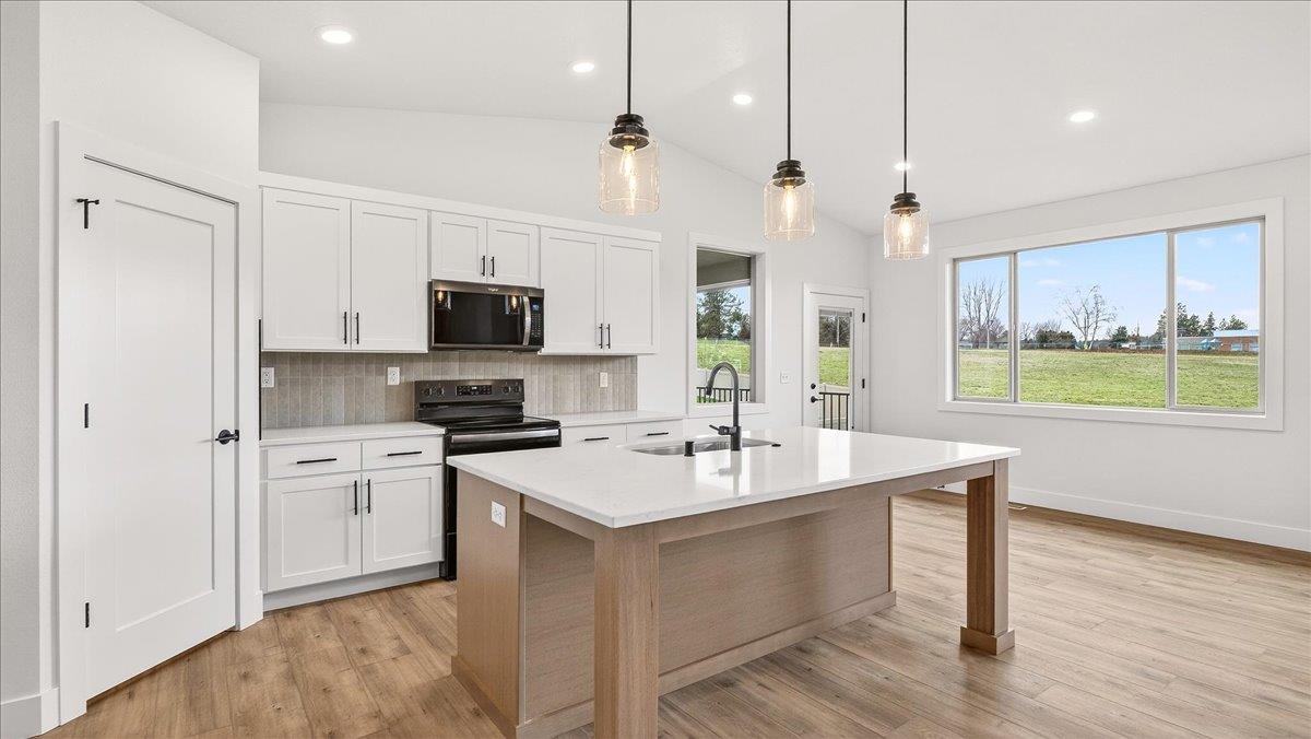 16767 North Wellington Road Colbert, WA 99005 - Photo 10 of 50