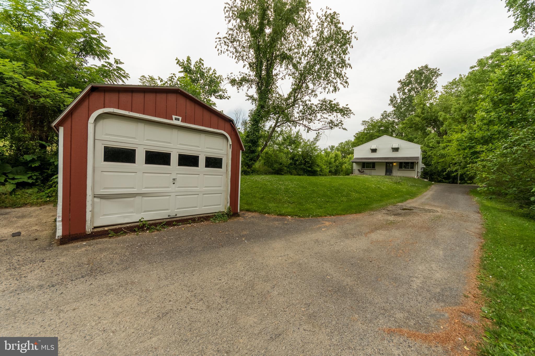 1575 Stony Battery Road Lancaster, PA 17601 - Photo 10 of 44 Gallery Image 10