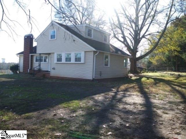 401 Taylor Road Greer, SC 29651 - Photo 6 of 20