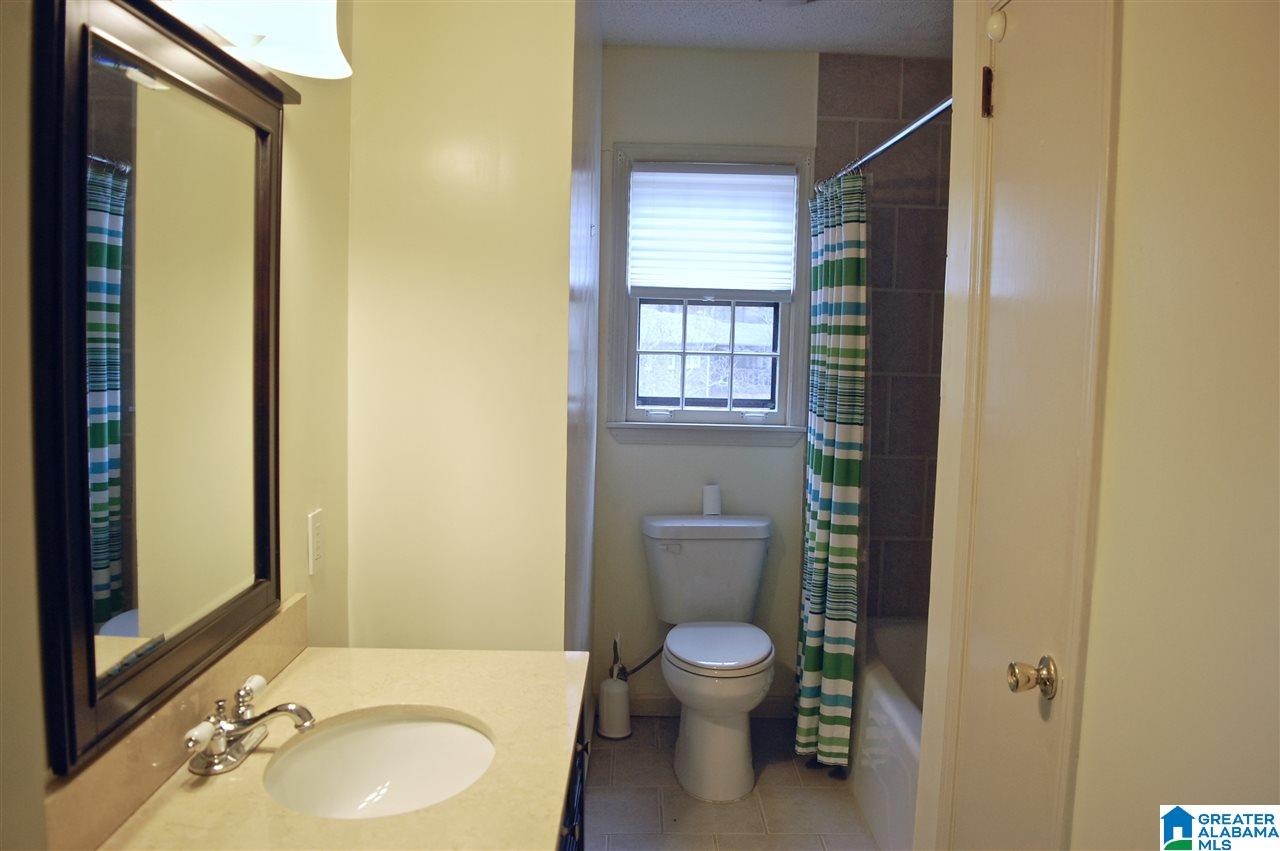 3575 Valley Circle Birmingham, AL 35243 - Photo 14 of 20