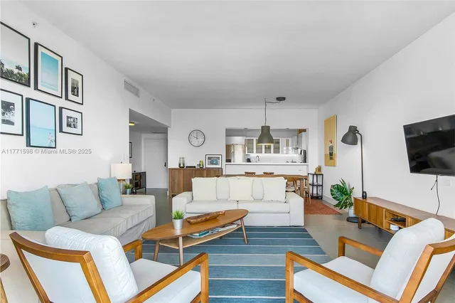 $6,850 | 201 Crandon Boulevard, Unit 827, Key Biscayne, FL 33149