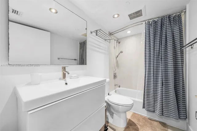 $6,850 | 201 Crandon Boulevard, Unit 827, Key Biscayne, FL 33149