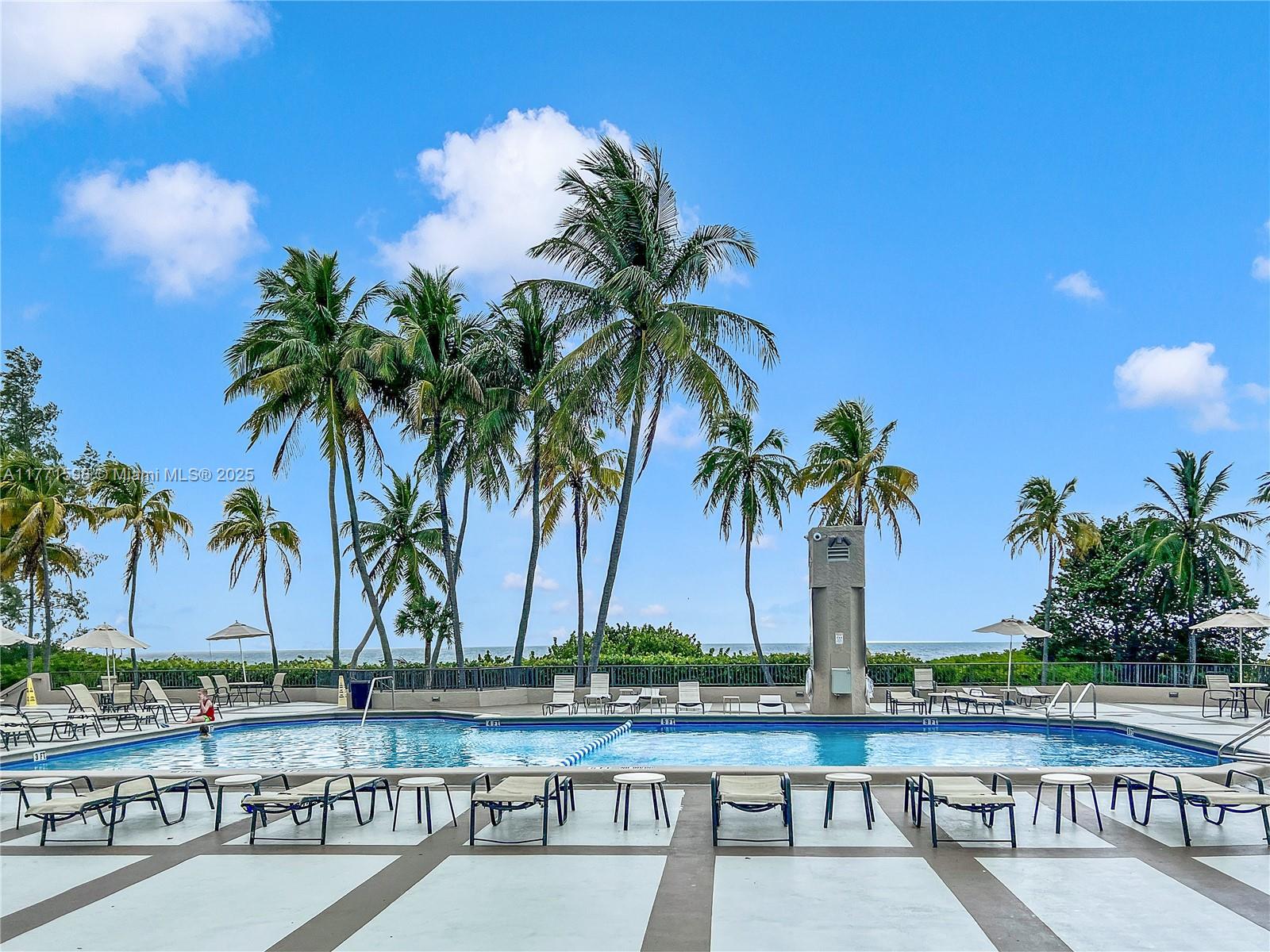 201 Crandon Boulevard, Unit 827 Key Biscayne, FL 33149 - Photo 45 of 49