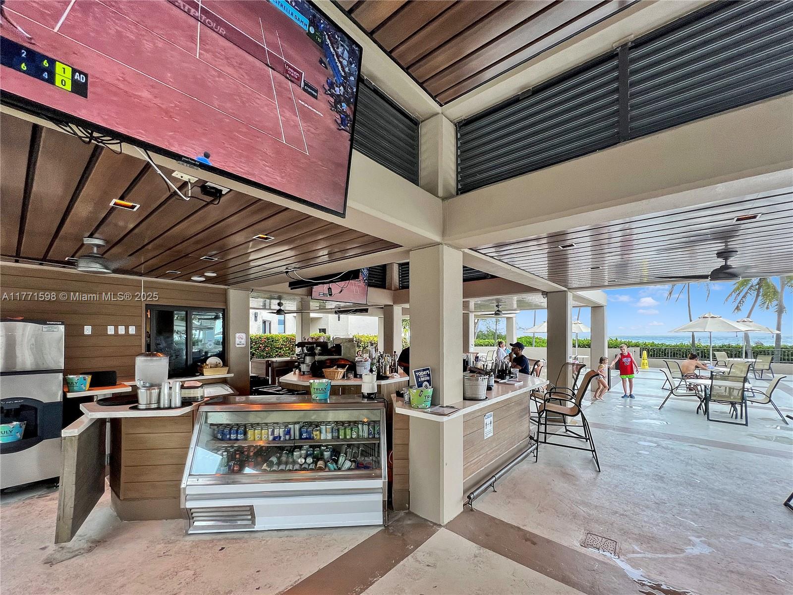 201 Crandon Boulevard, Unit 827 Key Biscayne, FL 33149 - Photo 47 of 49