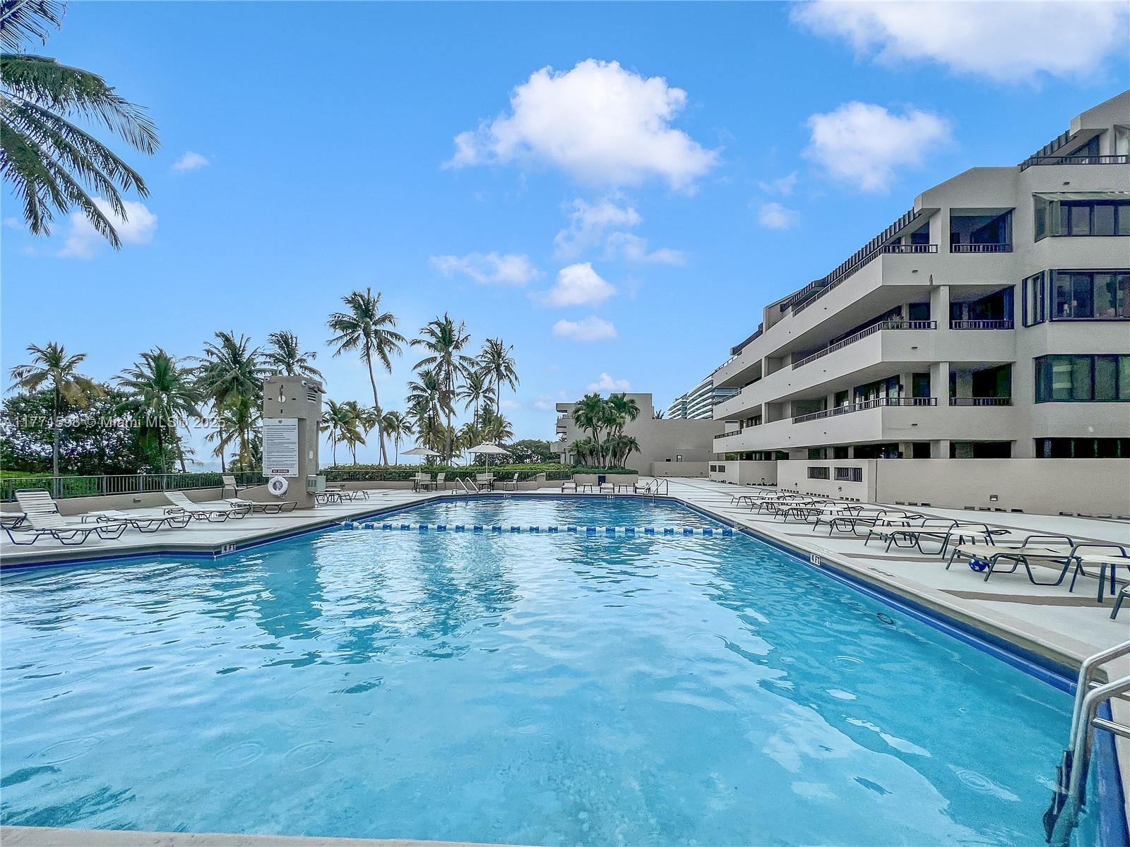 201 Crandon Boulevard, Unit 827 Key Biscayne, FL 33149 - Photo 48 of 49