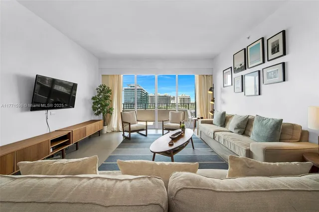 $6,850 | 201 Crandon Boulevard, Unit 827, Key Biscayne, FL 33149