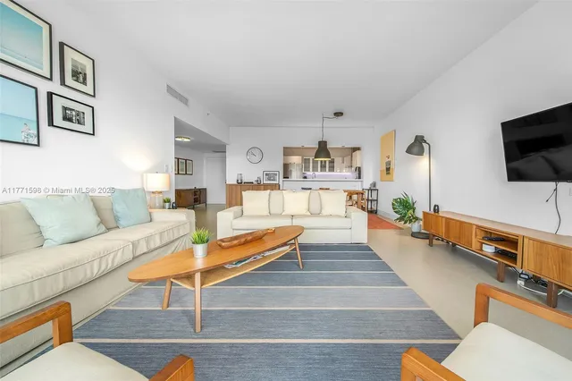 $6,850 | 201 Crandon Boulevard, Unit 827, Key Biscayne, FL 33149