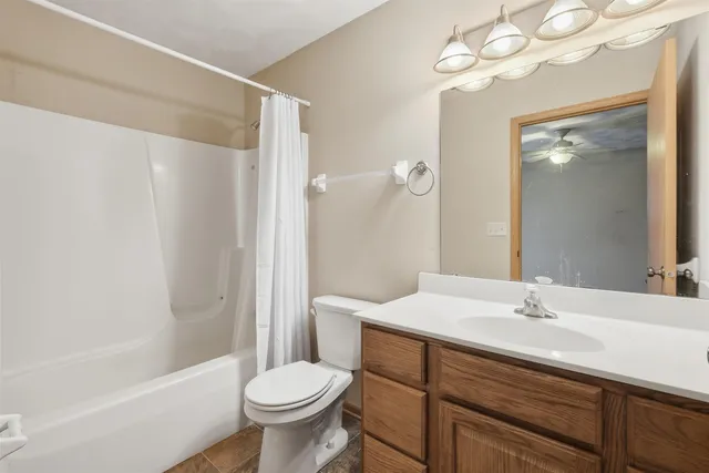 $899,999 | 1201-1209 Stonewood Crossing, Sun Prairie, WI 53590