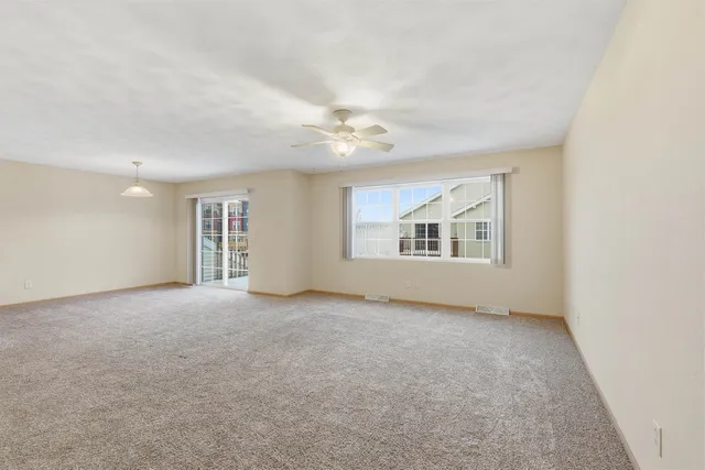 $899,999 | 1201-1209 Stonewood Crossing, Sun Prairie, WI 53590