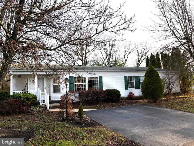 $174,900 | 30 Greenbriar Court, Lansdale, PA 19446