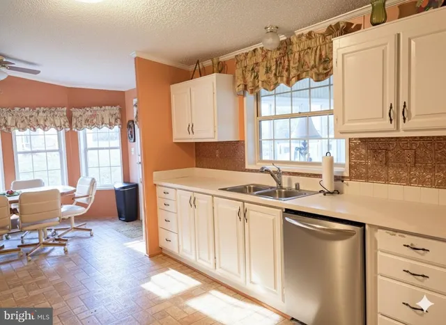 $174,900 | 30 Greenbriar Court, Lansdale, PA 19446