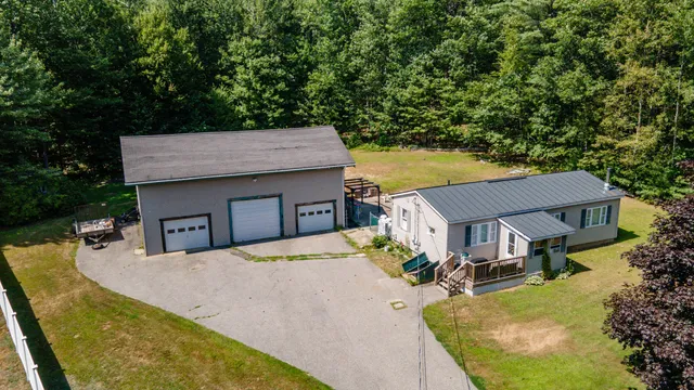 $238,000 | 240 Middle Road, Augusta, ME 04330
