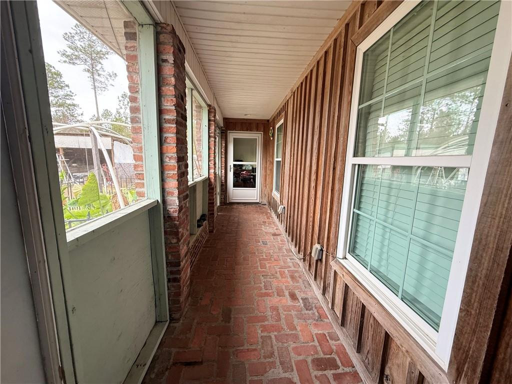 387 Burton Street Nahunta, GA 31553 - Photo 4 of 30 Entry facing Unit A