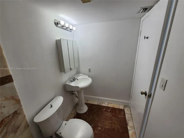 $349,000 | 540 Brickell Key Drive, Unit 1603, Miami, FL 33131