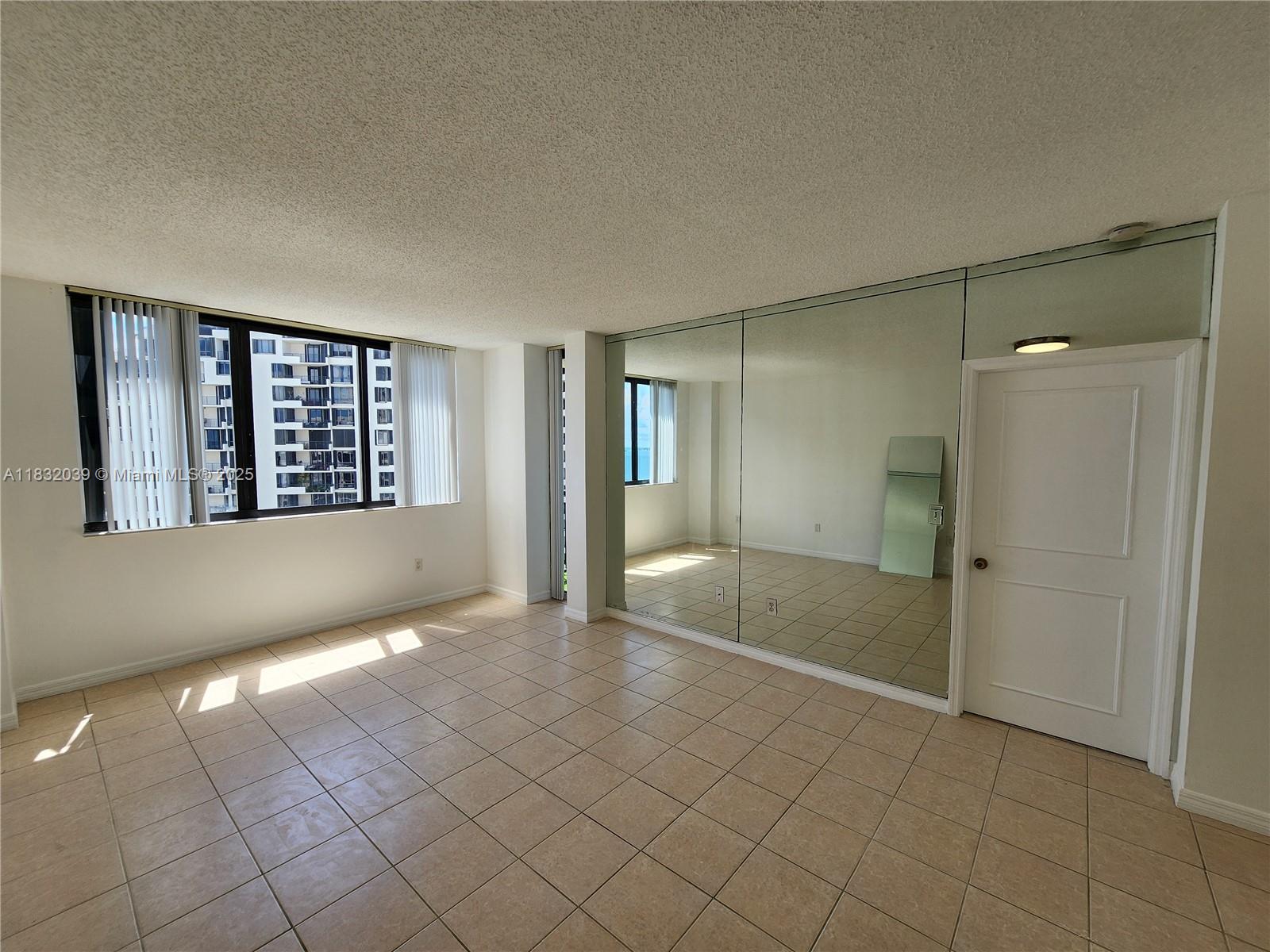 540 Brickell Key Drive, Unit 1603 Miami, FL 33131 - Photo 6 of 12