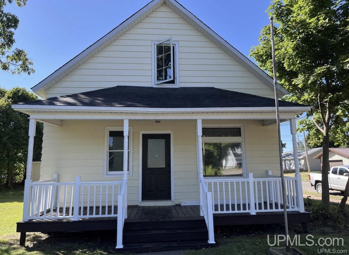 702 Wabash Street Ishpeming, MI 49849 - Photo 1 of 62