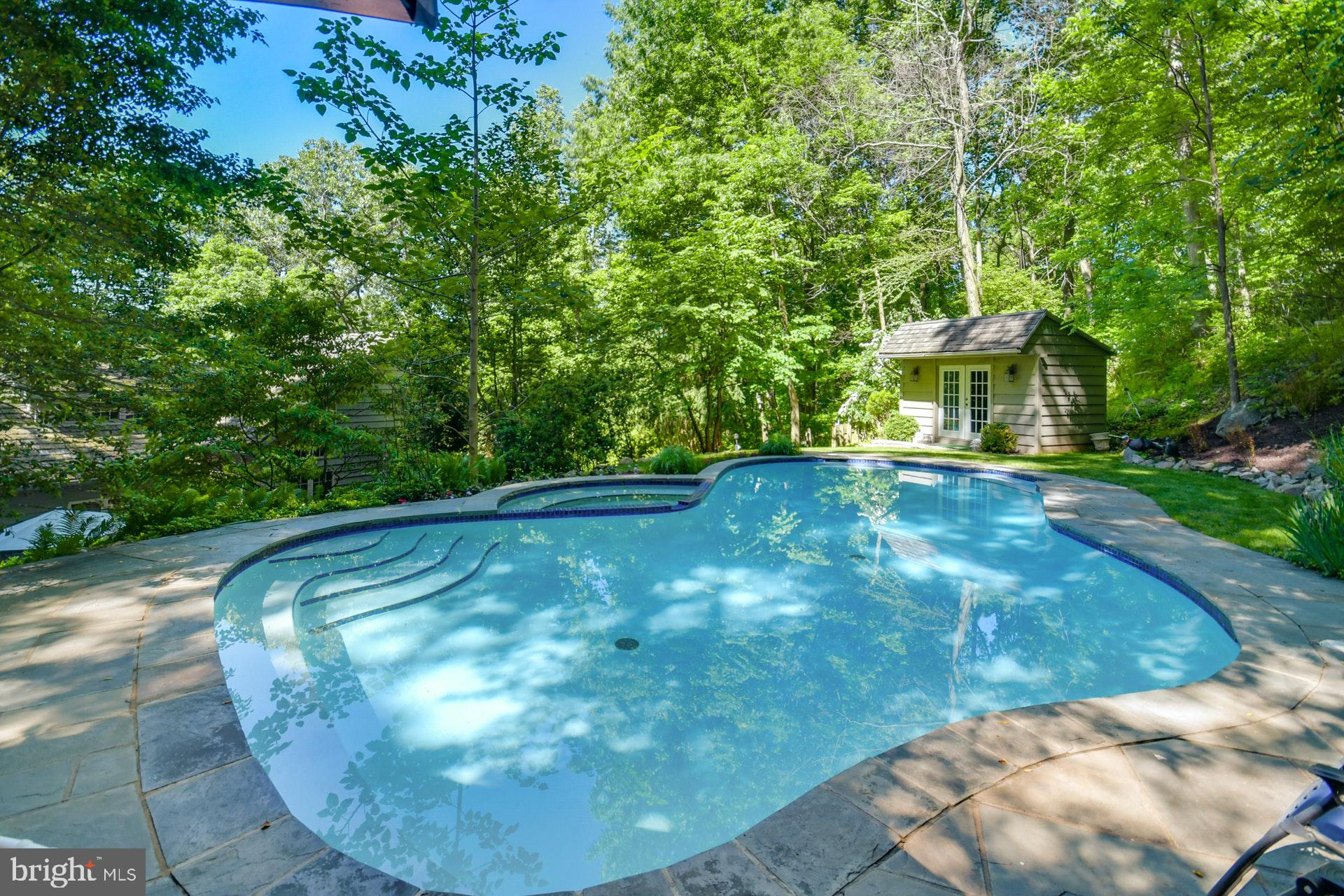2275 Springtown Hill Road Hellertown, PA 18055 - Photo 32 of 36