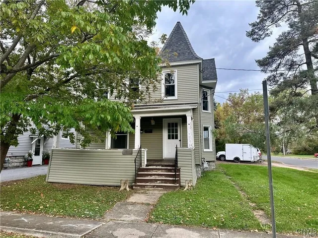 $900 | 316 North Colorado Avenue, Watertown, NY 13601