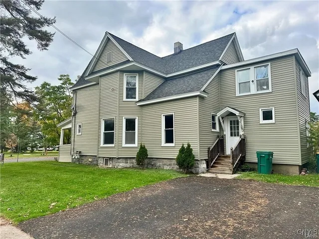 $900 | 316 North Colorado Avenue, Watertown, NY 13601