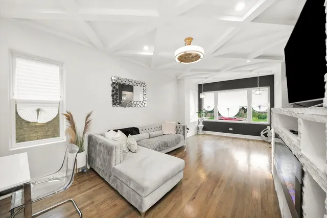 $599,999 | 3715 Euclid Avenue, Berwyn, IL 60402