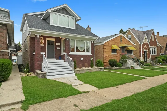 $599,999 | 3715 Euclid Avenue, Berwyn, IL 60402