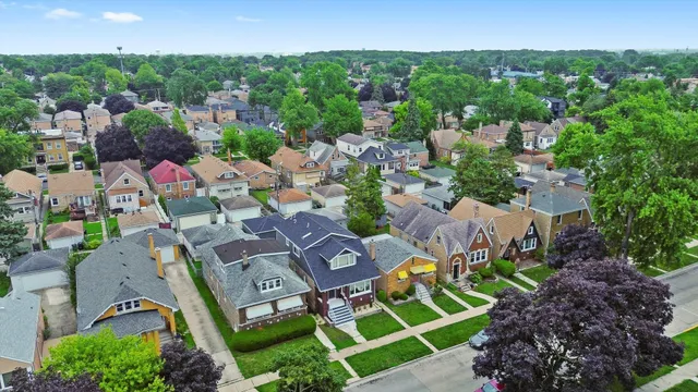 $599,999 | 3715 Euclid Avenue, Berwyn, IL 60402