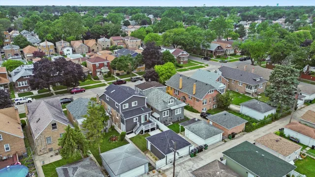 $599,999 | 3715 Euclid Avenue, Berwyn, IL 60402