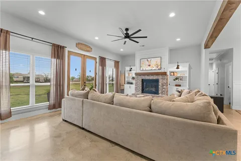 $445,900 | 13487 Wedel Cemetery Road, Rogers, TX 76569