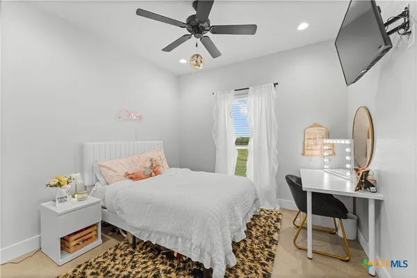 $485,000 | 13487 Wedel Cemetery Road, Rogers, TX 76569