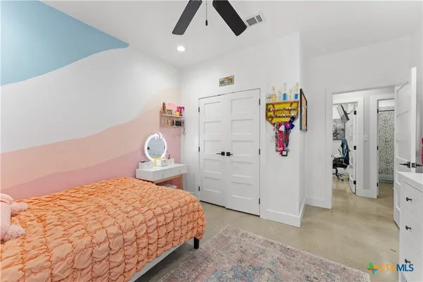 $485,000 | 13487 Wedel Cemetery Road, Rogers, TX 76569