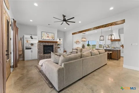 $445,900 | 13487 Wedel Cemetery Road, Rogers, TX 76569