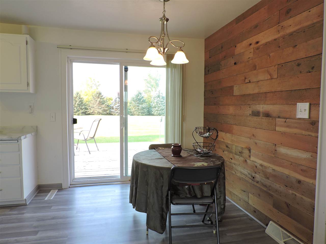 959 Wheeler Road Bay City, MI 48706 - Photo 5 of 28 Gallery Image 5