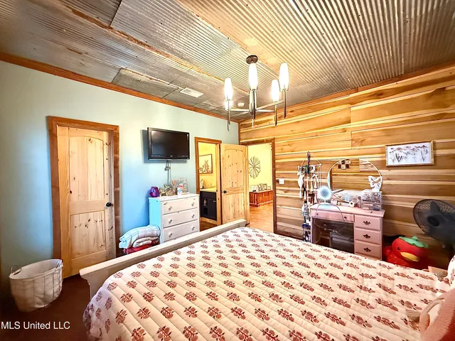 $385,000 | 263 J W Daniels Road, Oak Vale, MS 39656