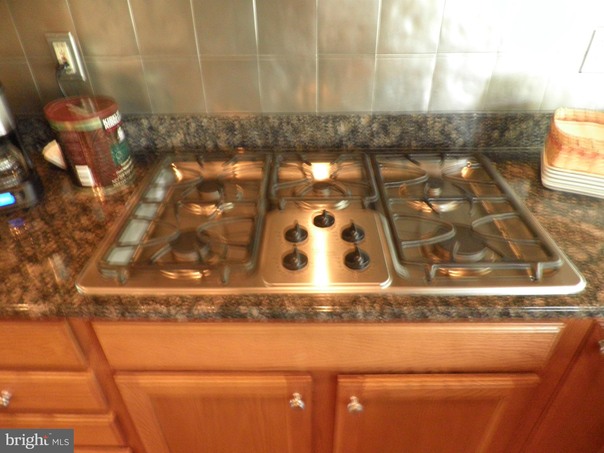 2662 Brook Valley Road Frederick, MD 21701 - Photo 10 of 26 The stove every chef wants...