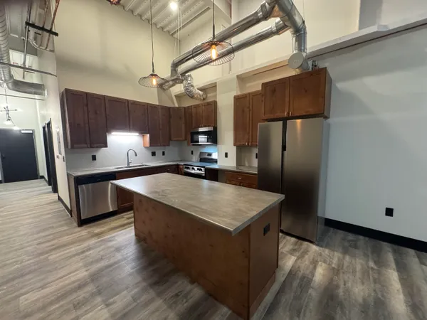 $2,395 | 200 West College Avenue, Unit 306, Appleton, WI 54911