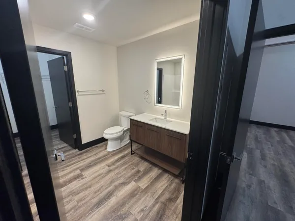 $2,395 | 200 West College Avenue, Unit 306, Appleton, WI 54911